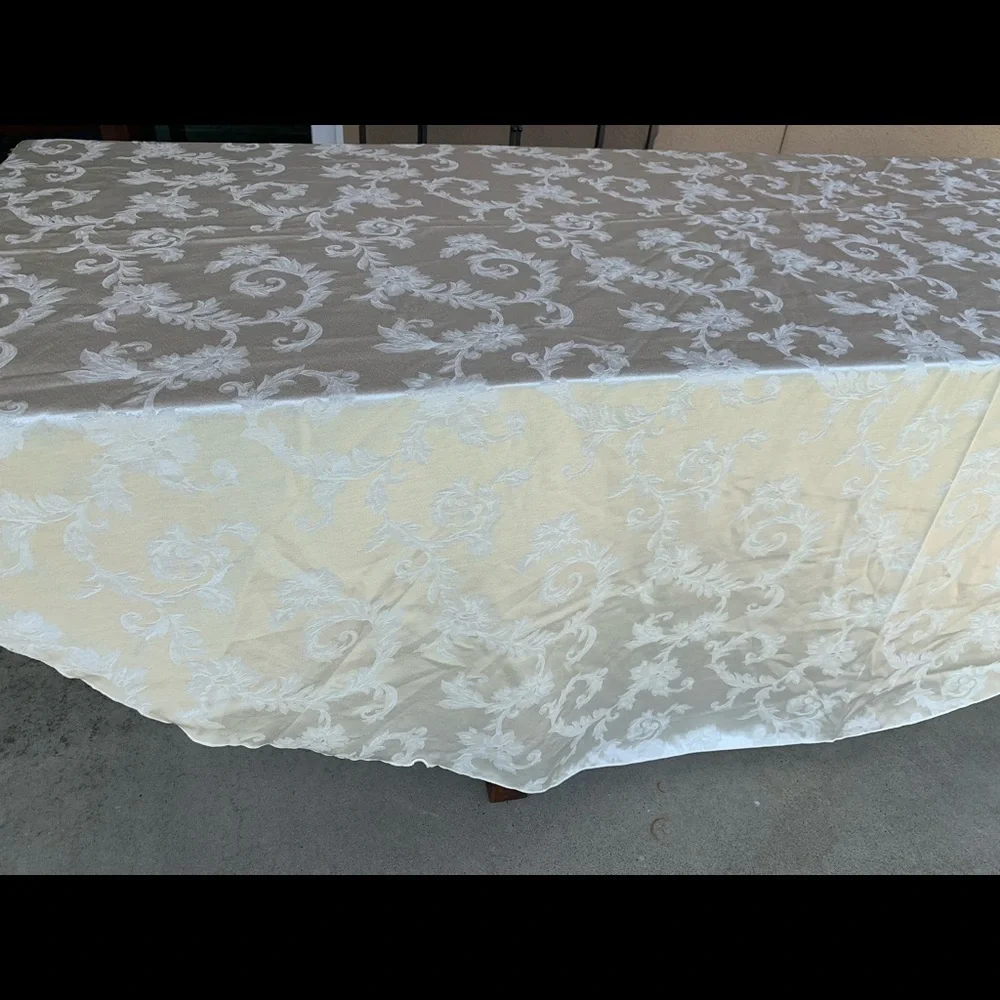 Table cloths